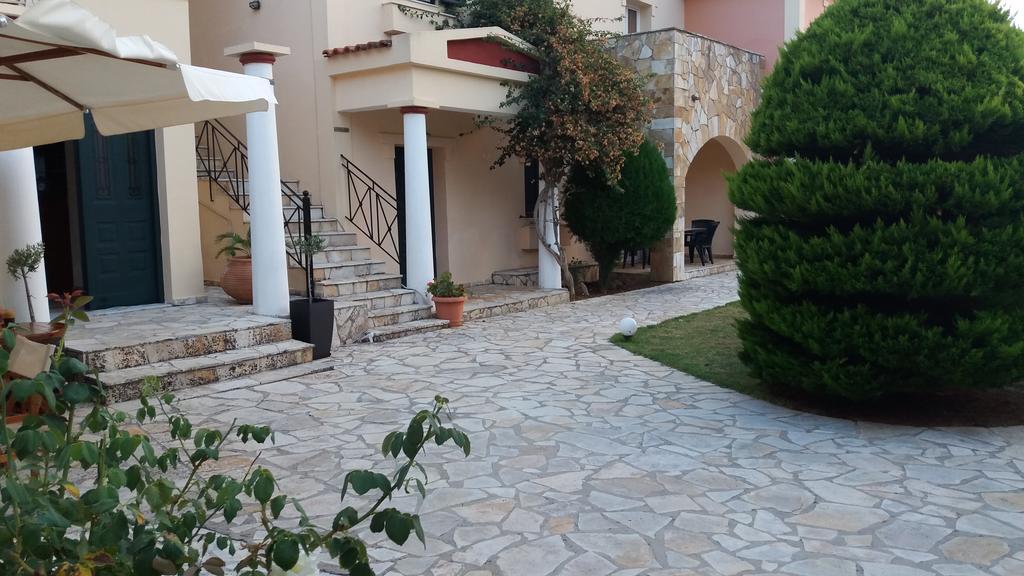 Elanthi Village Aparthotel 2*
