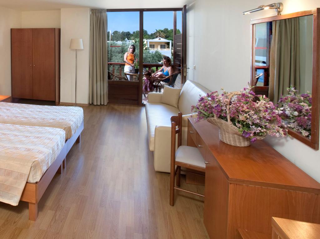 Hotel Golden Odyssey