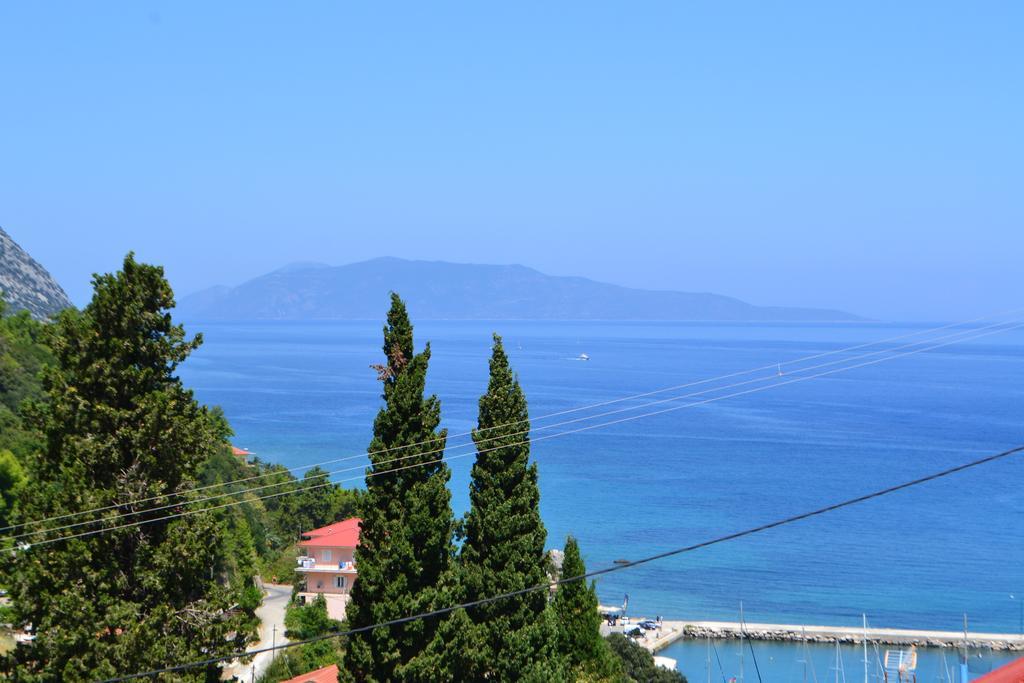 Giannatos Studios- Isabella * Poros (Kefalonia)