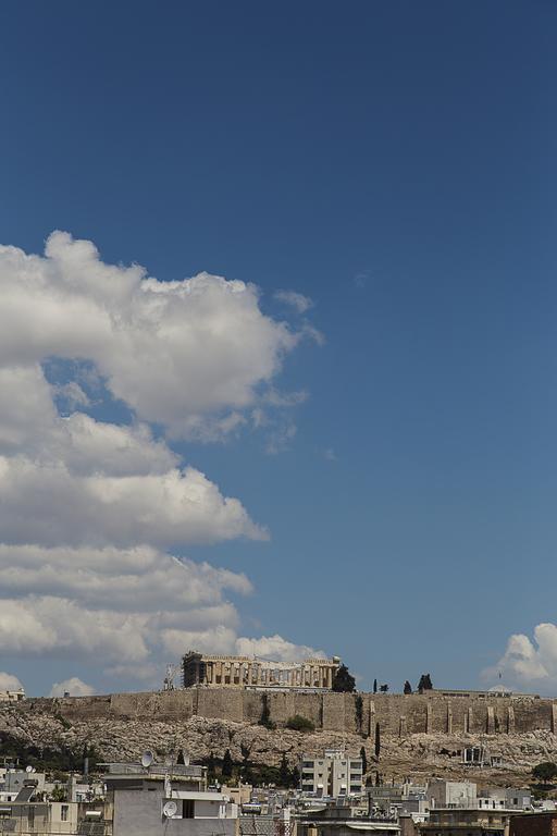 Luxury 2 Bdrm 10' Minutes Walk From The Acropolis Apartment *