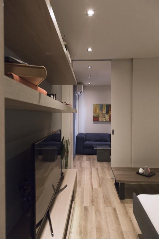 Luxury 2 Bdrm 10' Minutes Walk From The Acropolis Apartment