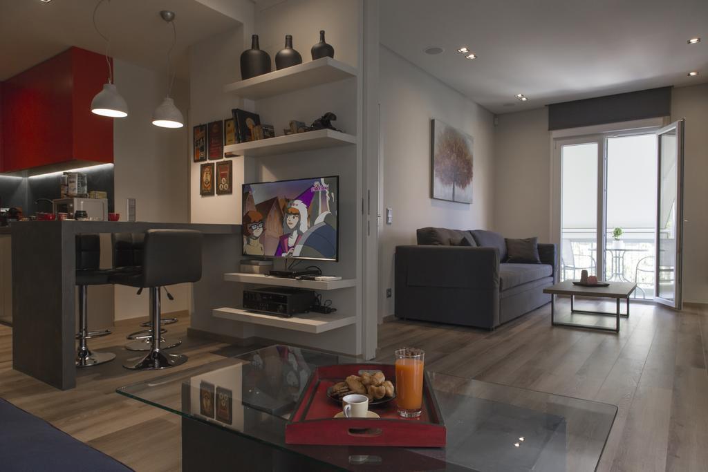 Luxury 2 Bdrm 10' Minutes Walk From The Acropolis Apartment Athens
