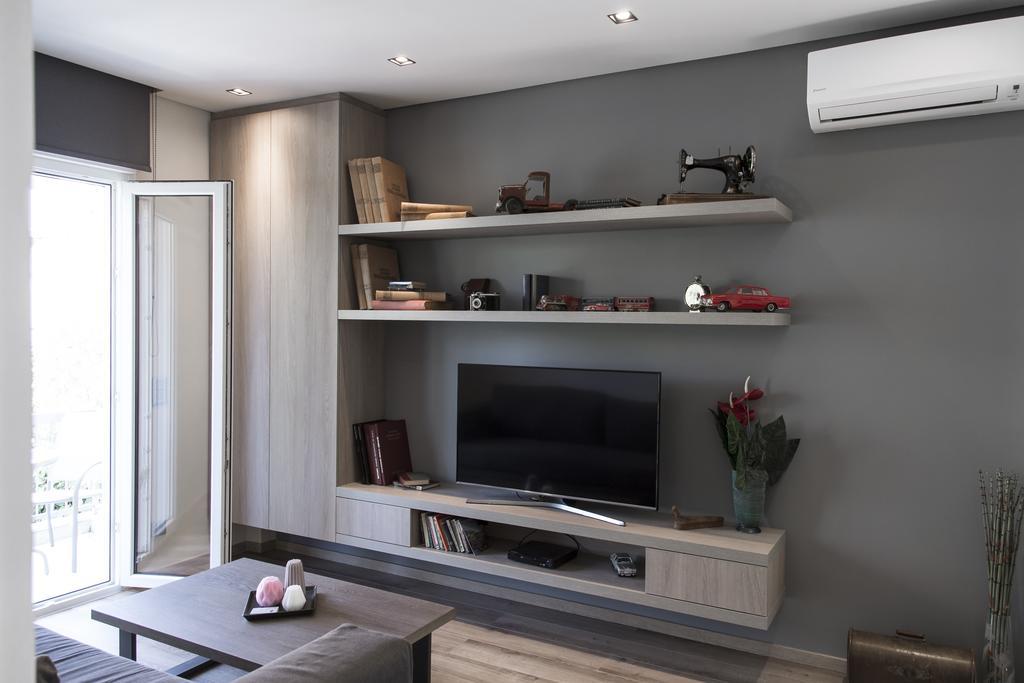 Luxury 2 Bdrm 10' Minutes Walk From The Acropolis Apartment *