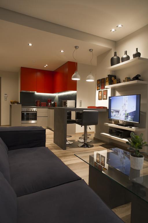 Luxury 2 Bdrm 10' Minutes Walk From The Acropolis Apartment
