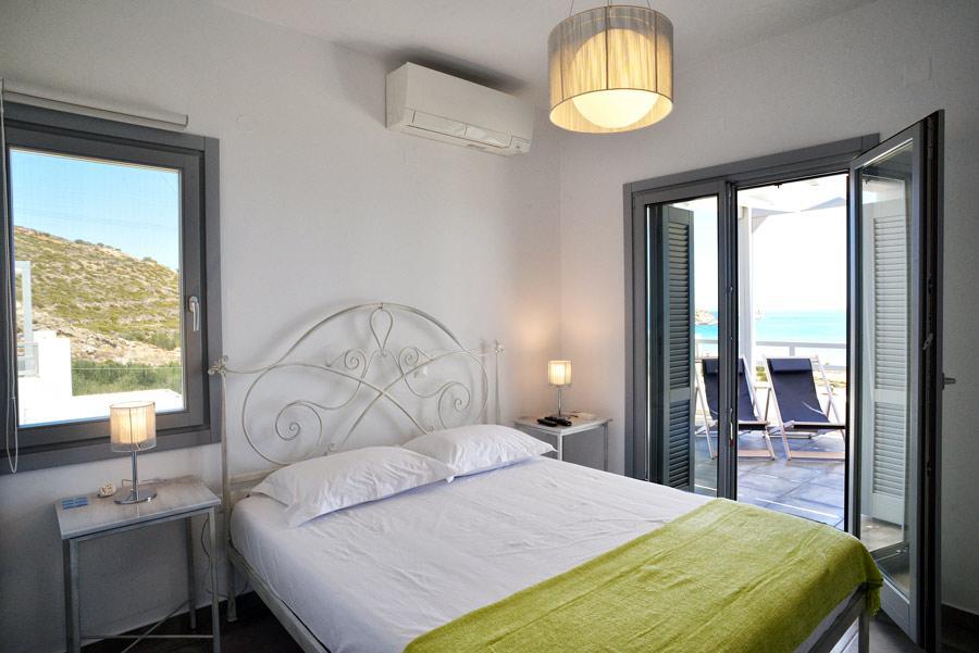 Ammothines Xerokampos (Crete)