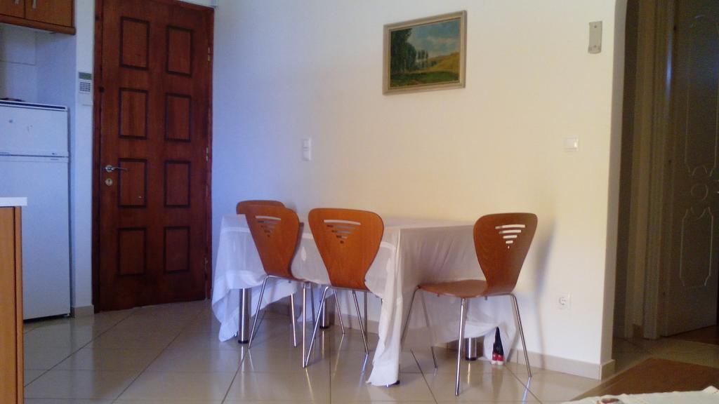 3 Asteria Apartment