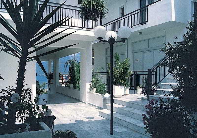 Athina