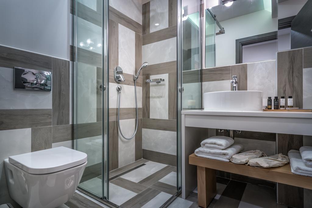 Rivazzurra Beachfront Luxury Villa