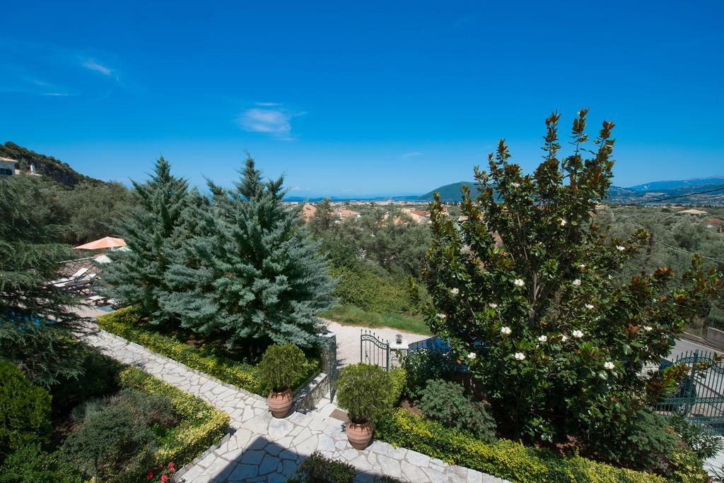 Apartment Pirofani *