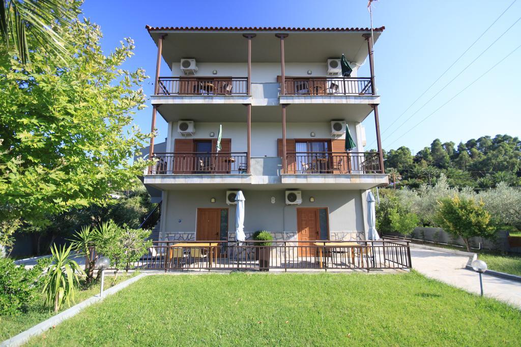 Athanasia Apartment *