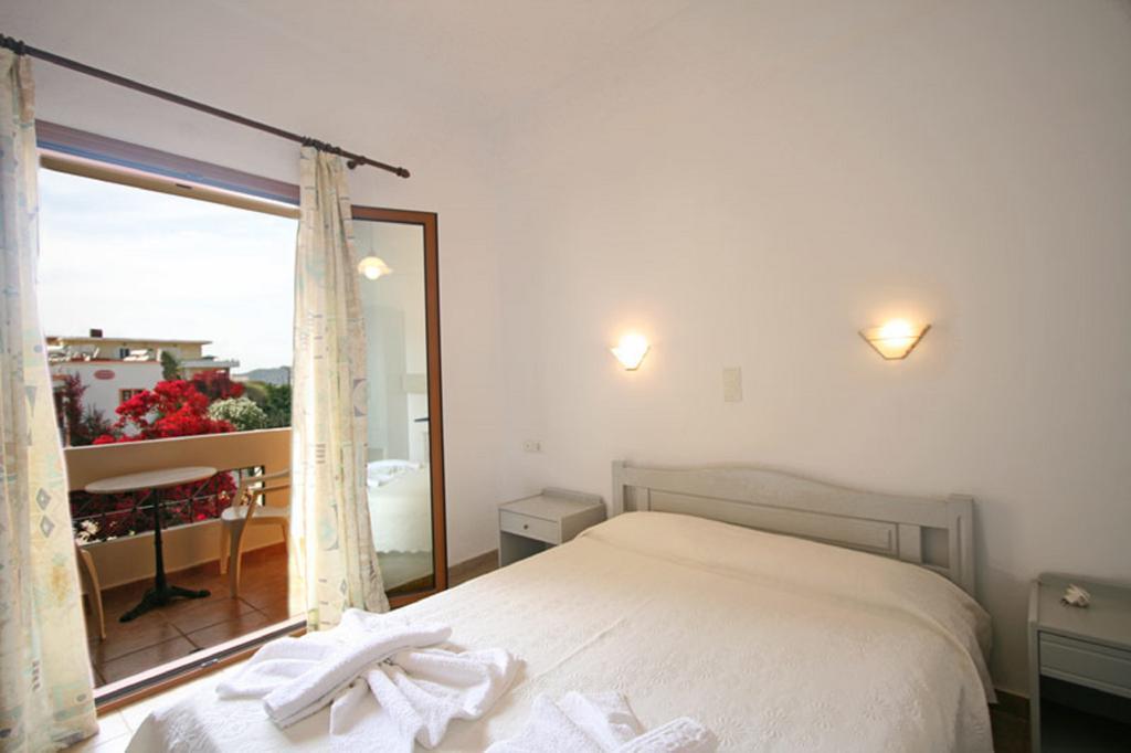 Anniko Aparthotel Stalos