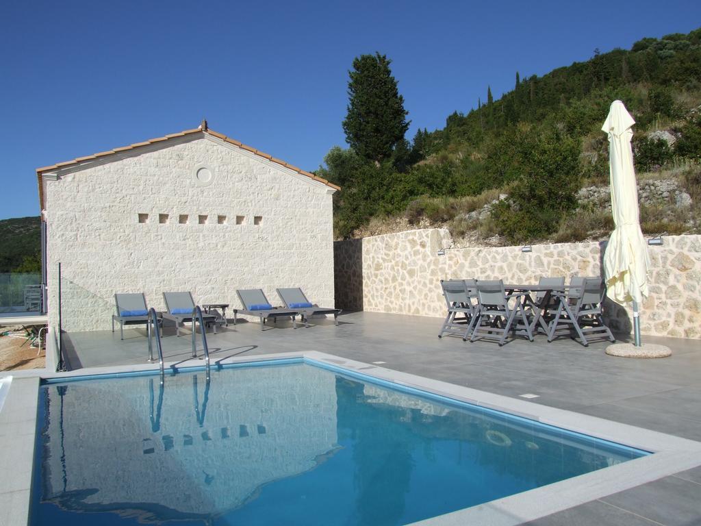 Villa Kampaki Stone Agios Nikitas
