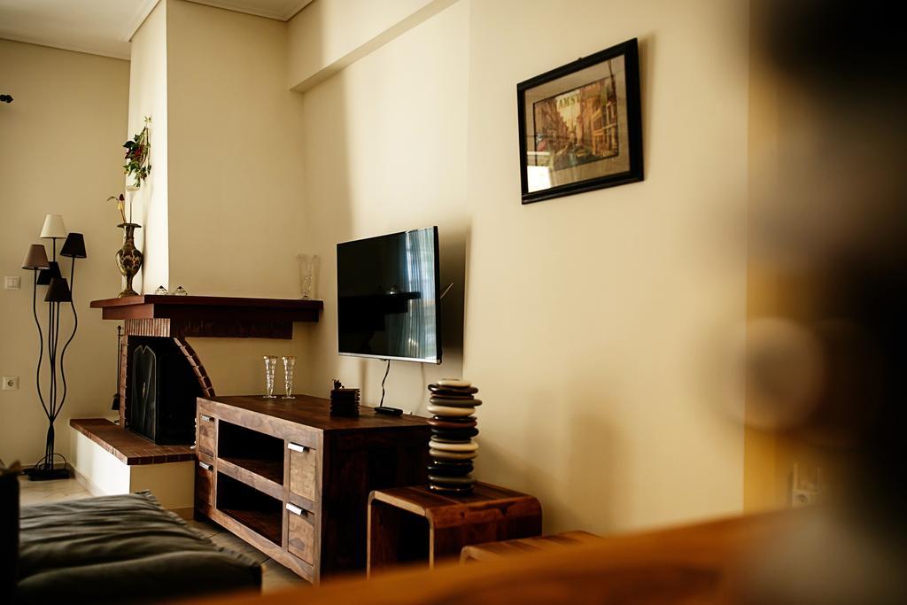 Glyfada Family Apartment