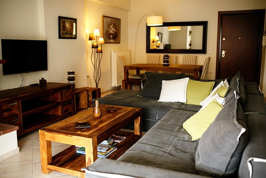 Glyfada Family Apartment *