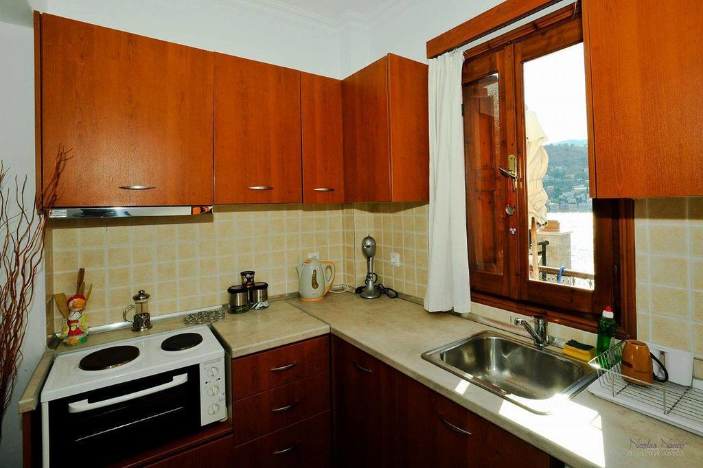 Kleanthi And Kostas Studios Apartment