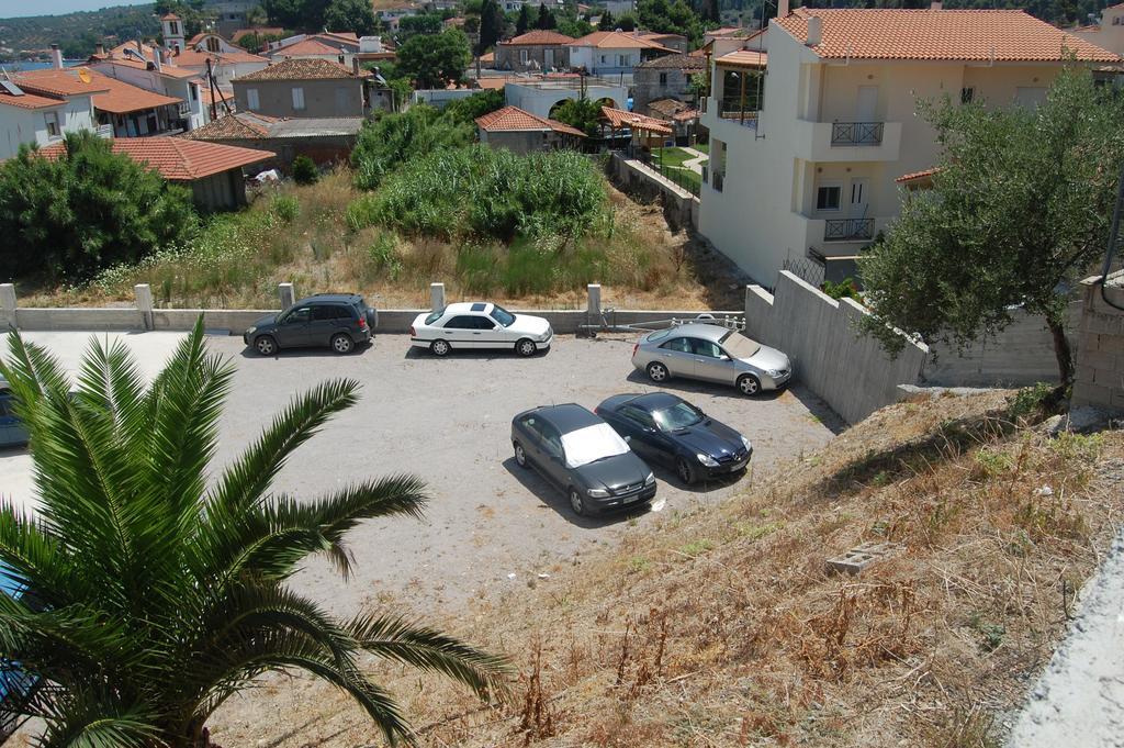 Apartment Xariklia *