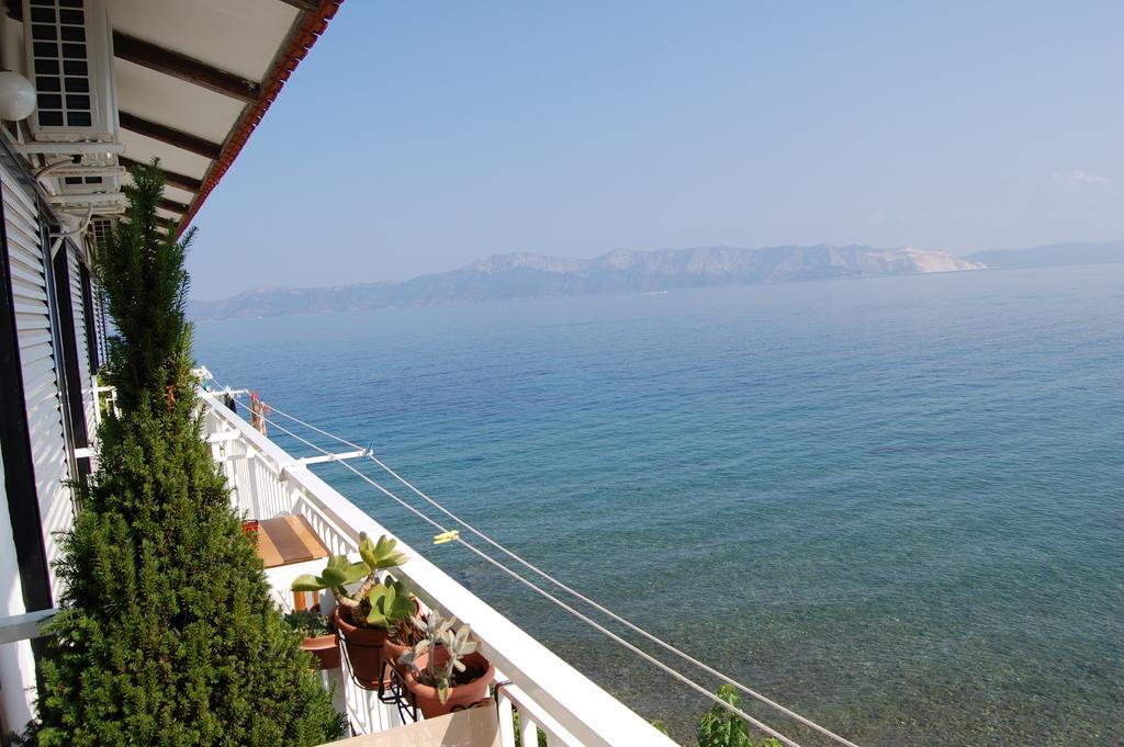 Xariklia * Pefki (Evia)