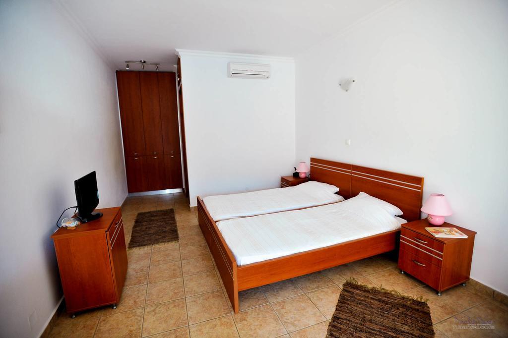Kleanthi And Kostas Studios Apartment Symi