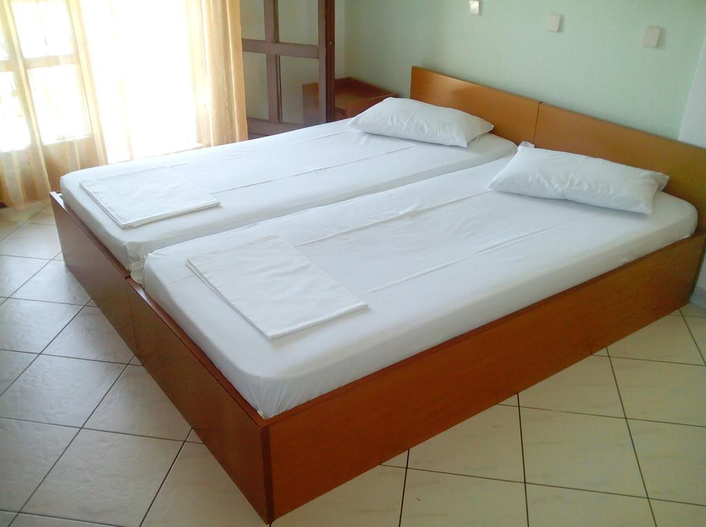 Thomi Aparthotel