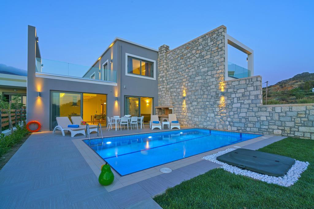 Seaside Residences Villa *