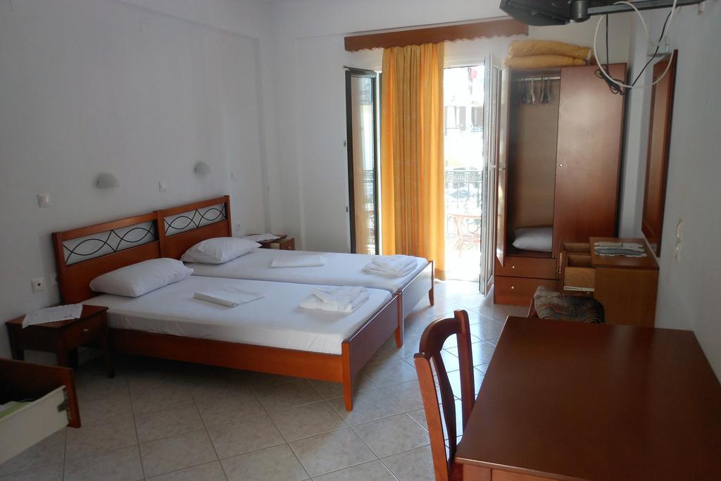 Diamantis Studios Apartment