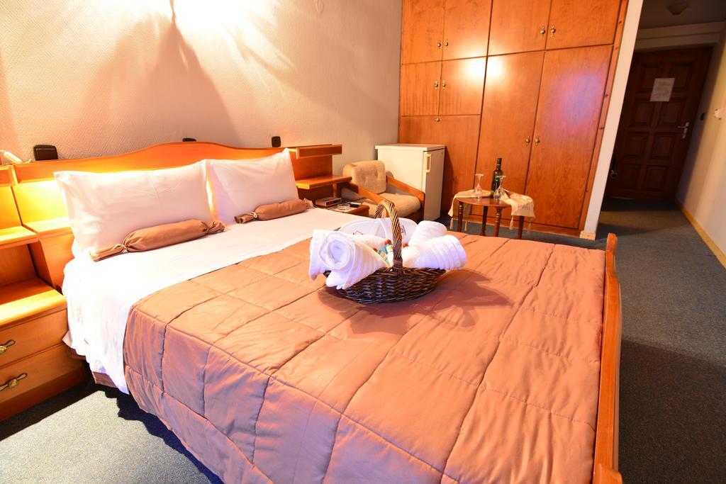 Apollon Hotel 3*