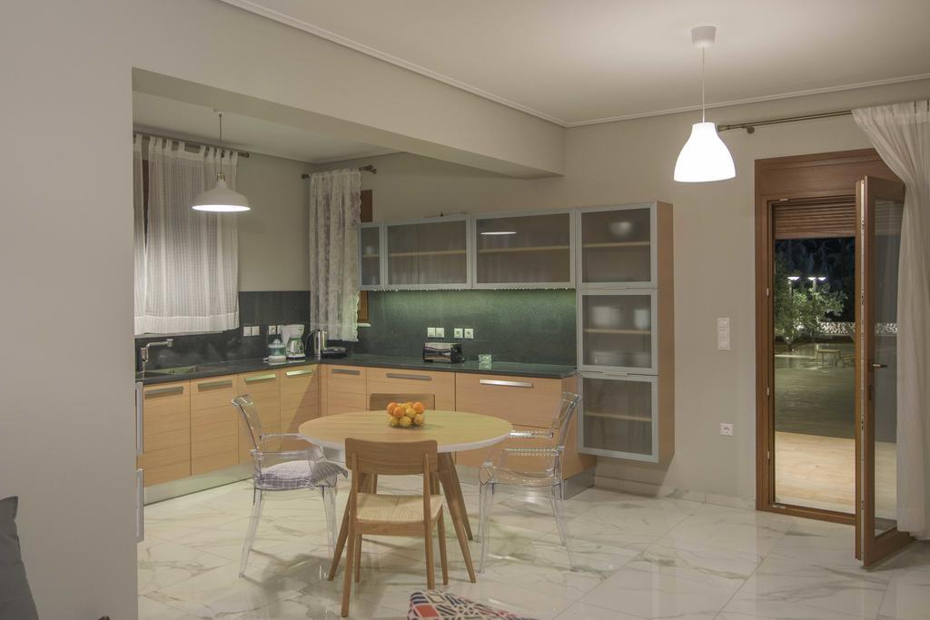 Petra Luxury And Apartment Corinth