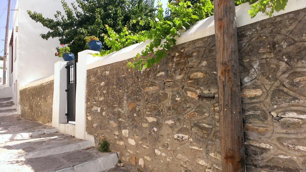 Alexandros House Holiday home *