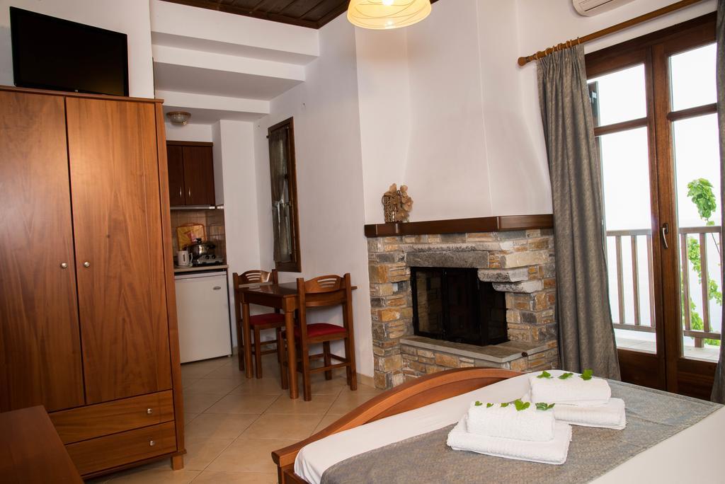 Guesthouse Enastron Apartment *