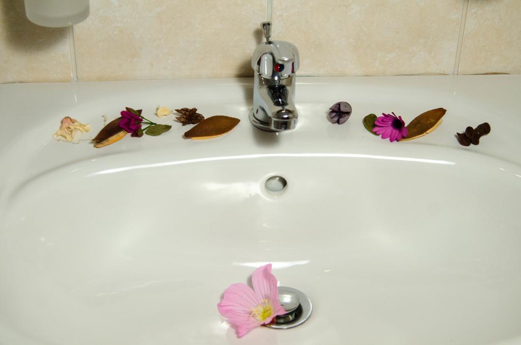 Guesthouse Enastron Apartment Chorefton