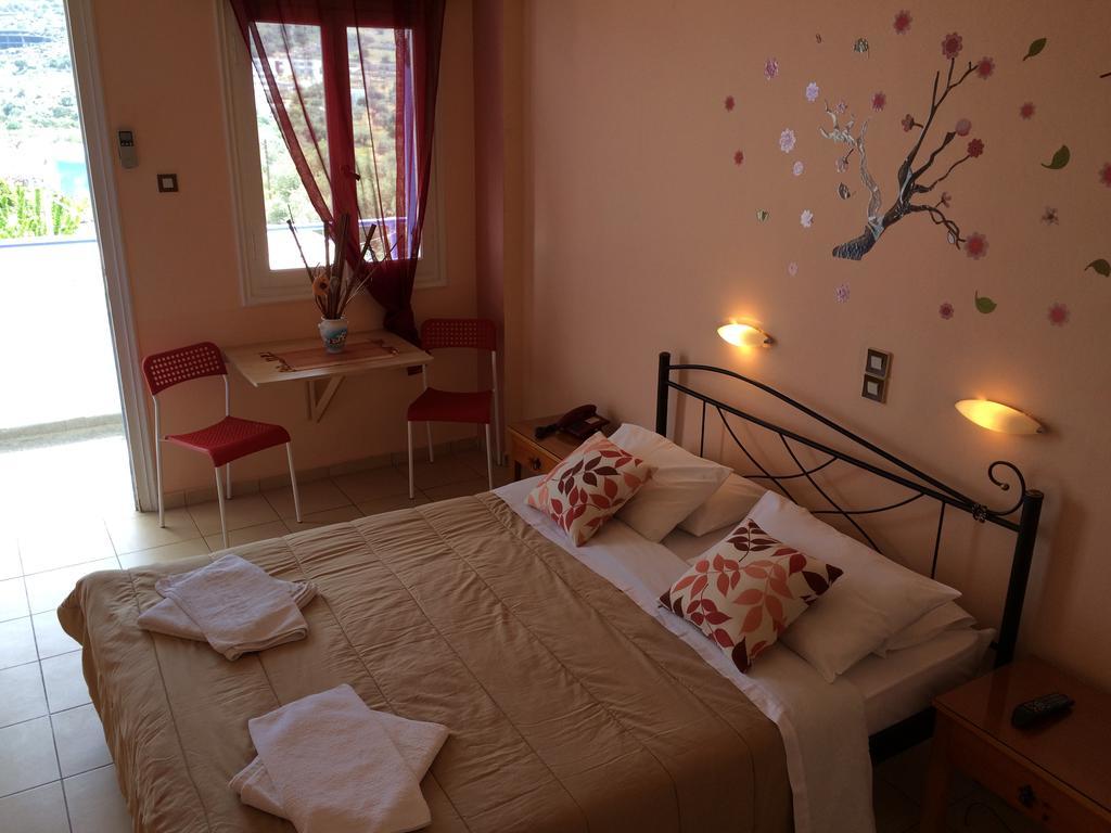 Isidora Hotel Agia Marina (Aegina)