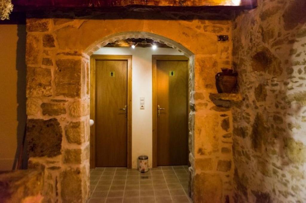 Zouridi Park 3*