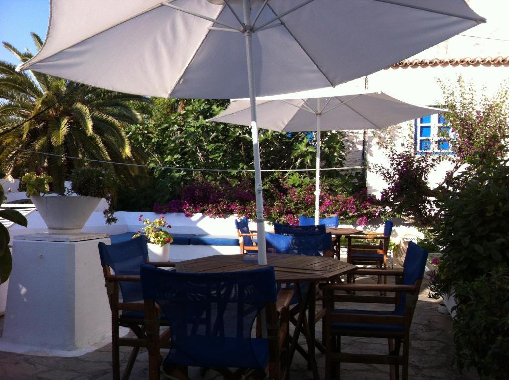 Christina 3* Spetses Town