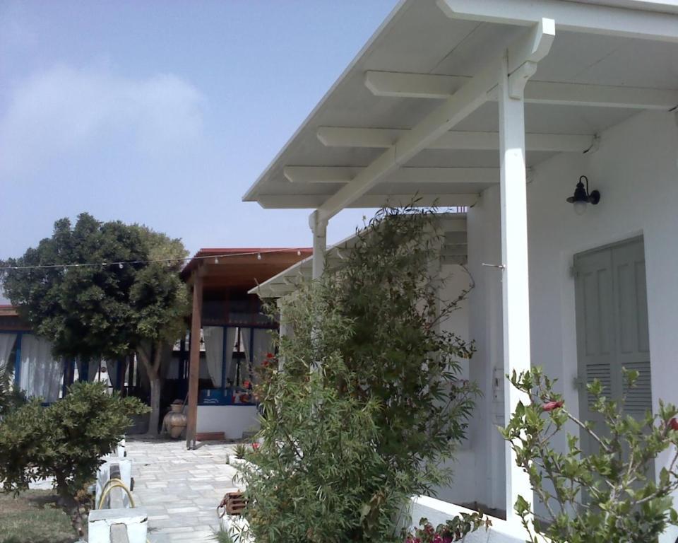 Isalos 3* Livadi (Serifos)