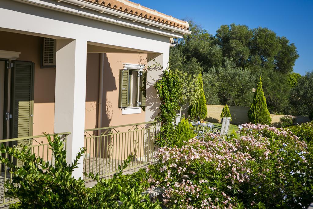 Villa Paraspori Pesadha