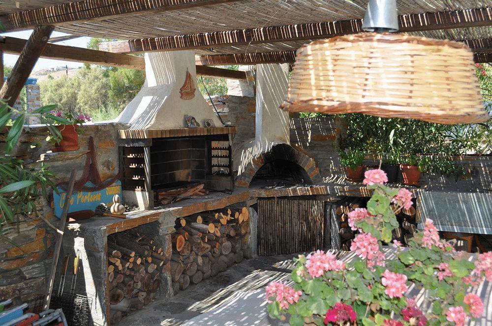 Cavo Perlevos Studios Otzias