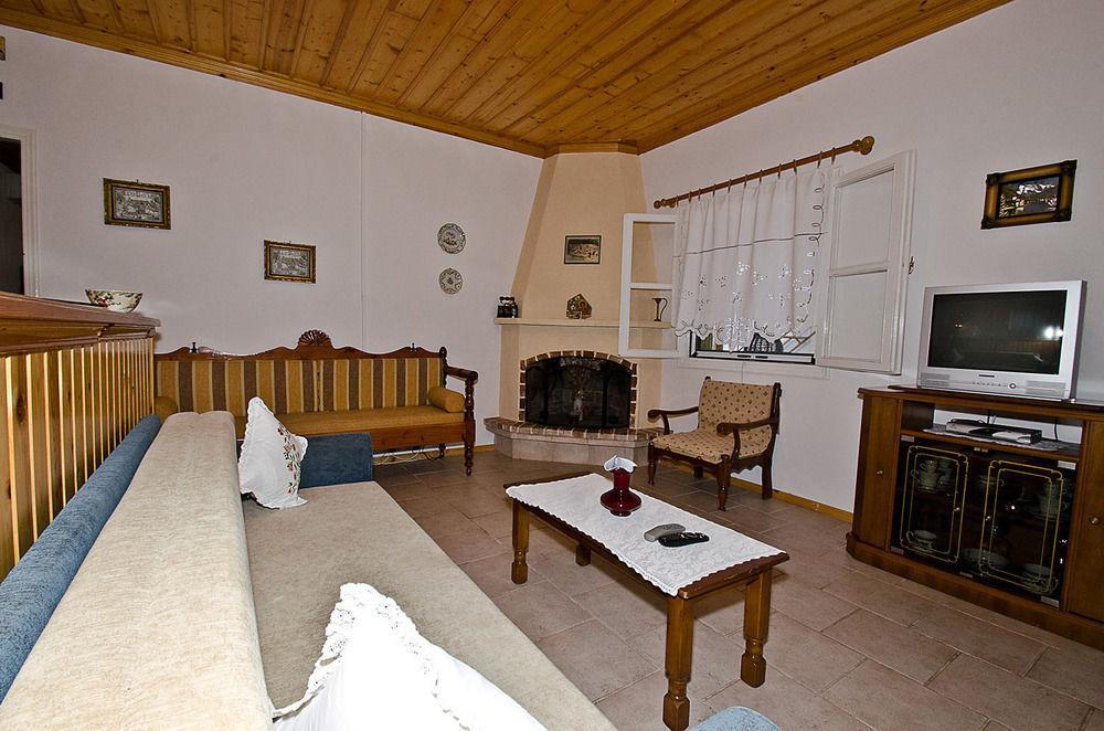 Pine Trees Aparthotel