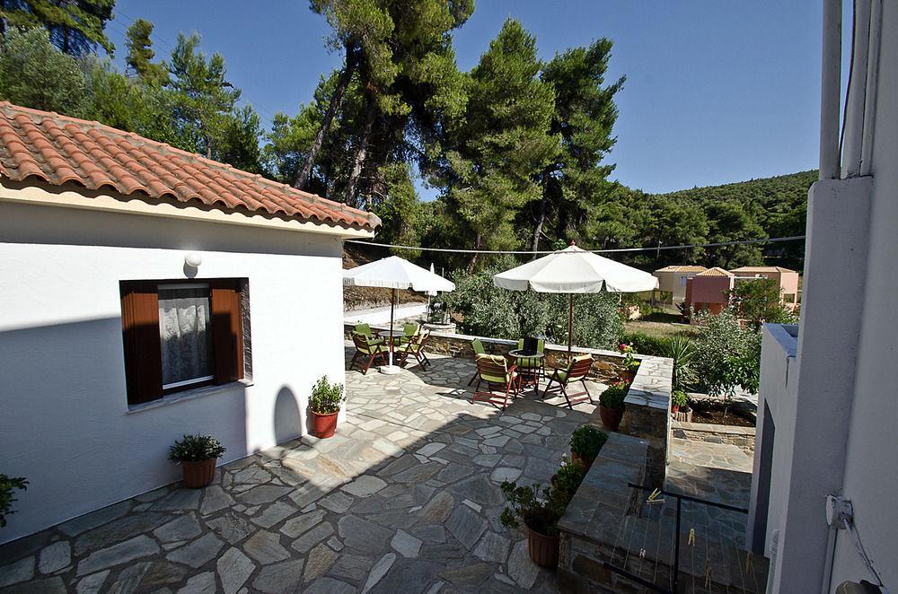 Pine Trees Aparthotel