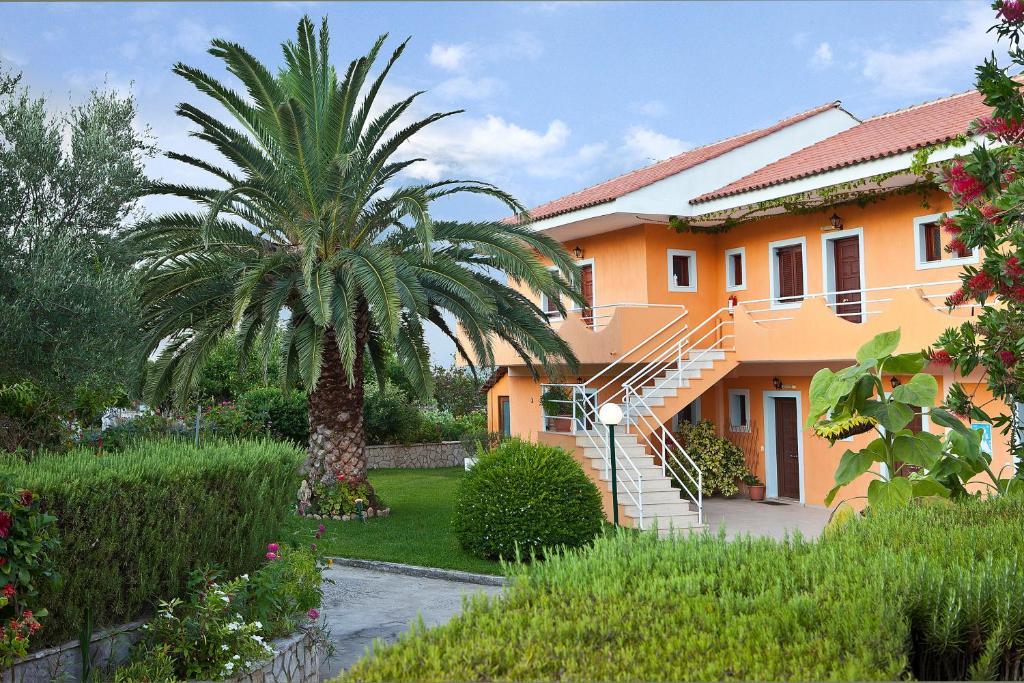 Apartment Mirtia Studios Minia