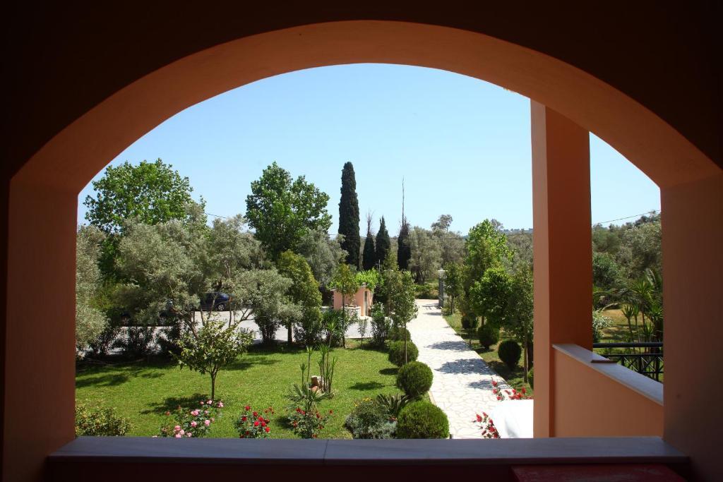 Anthias Garden Apartment *