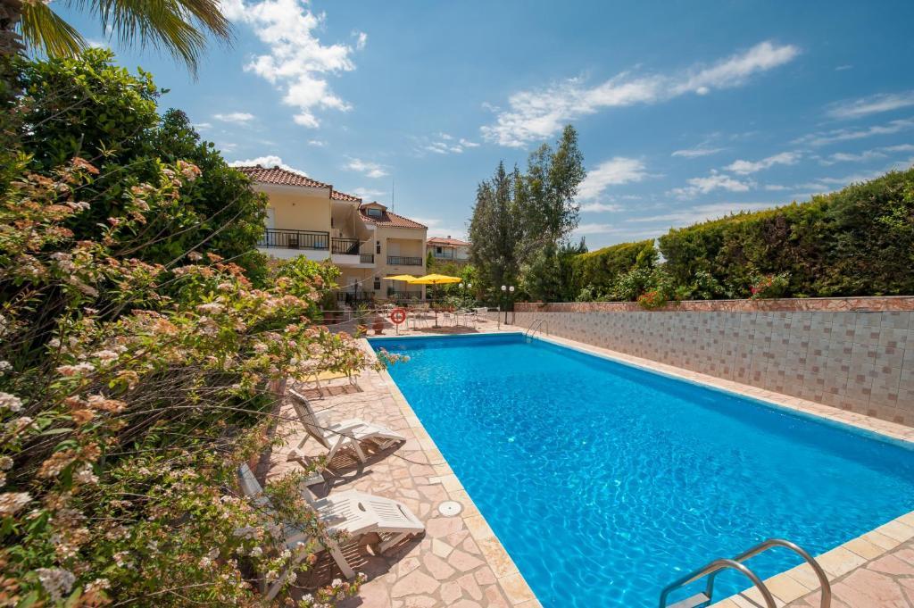 Athina Hotel Krestena