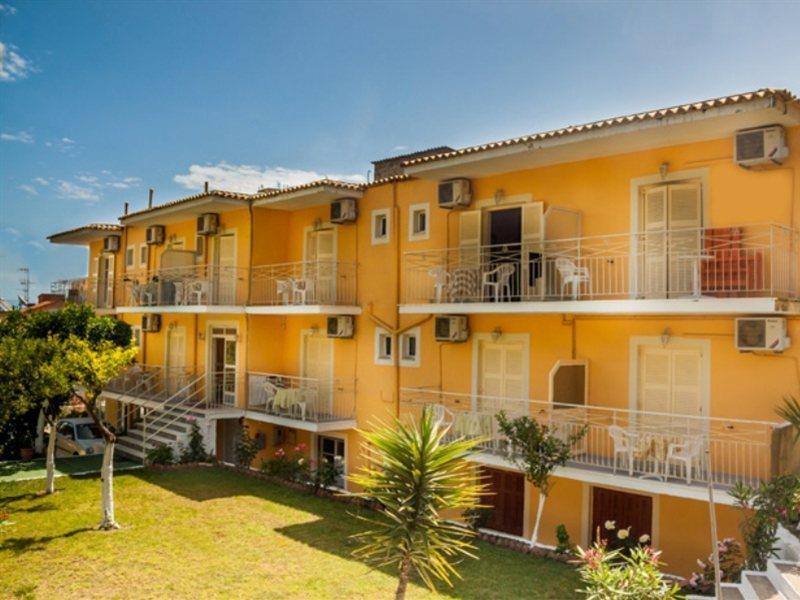 Aparthotel Bella Vista &