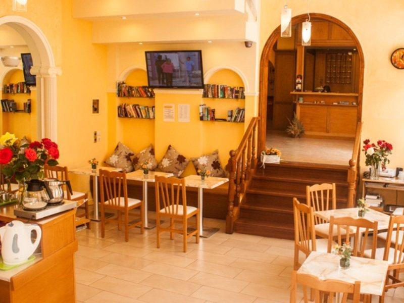 Aparthotel Bella Vista & 2*