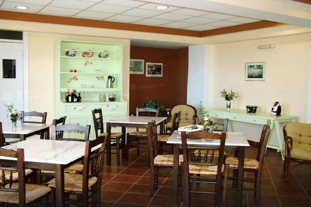 Irene Aparthotel