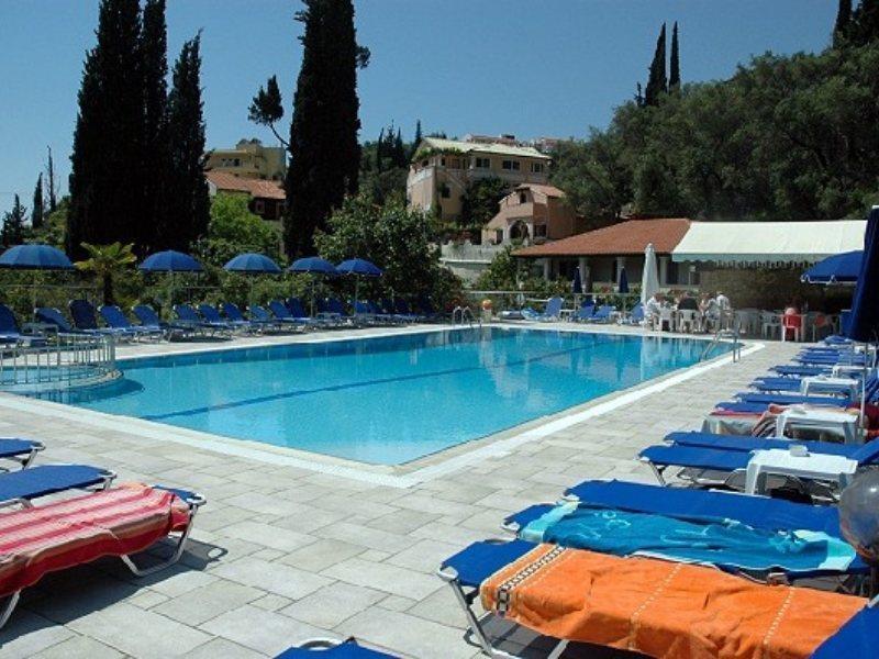 Irene Aparthotel