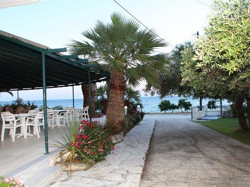 Vrachos Holidays Hotel