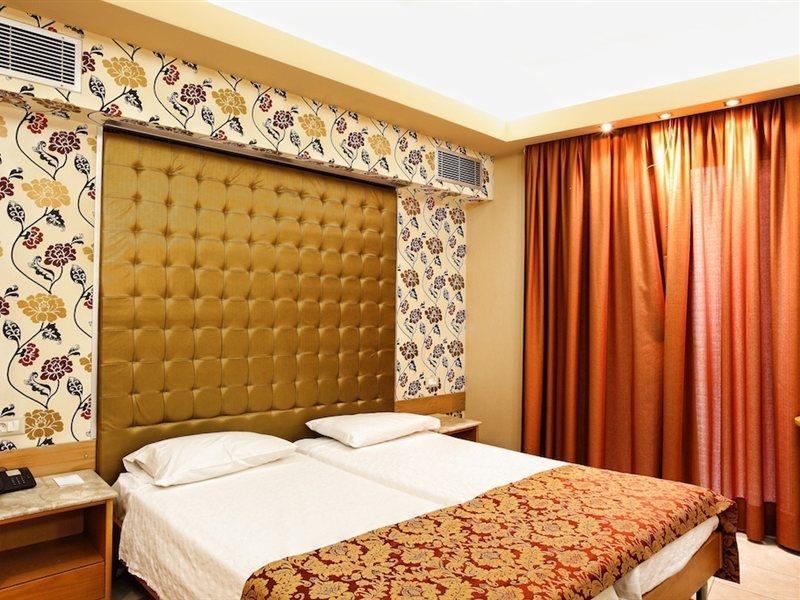 Kastro Hotel