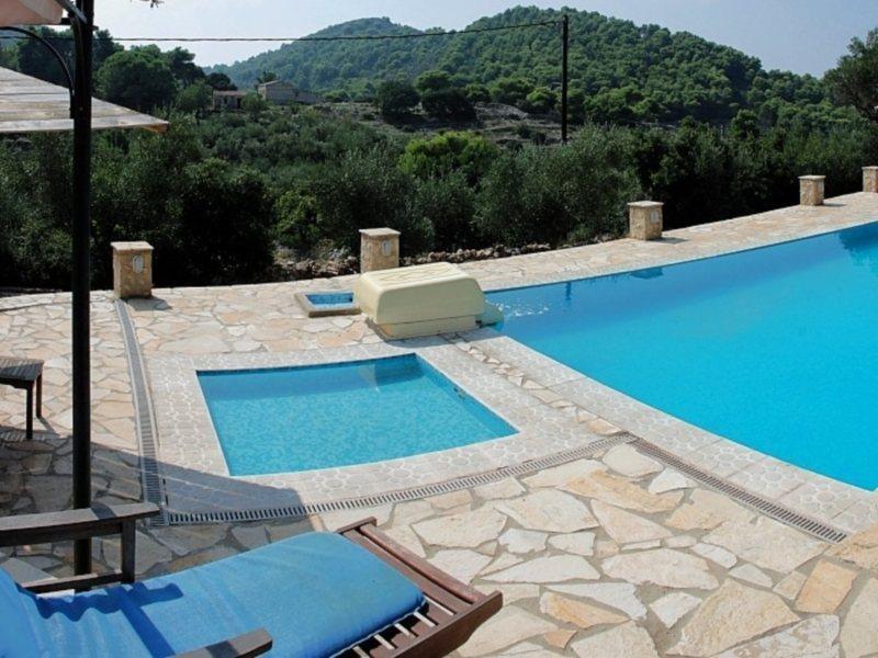 Revera Traditional Stone Villas, & Villa *