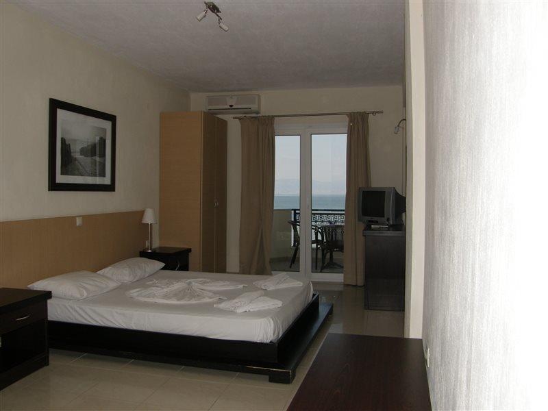 Rachoni Bay Hotel