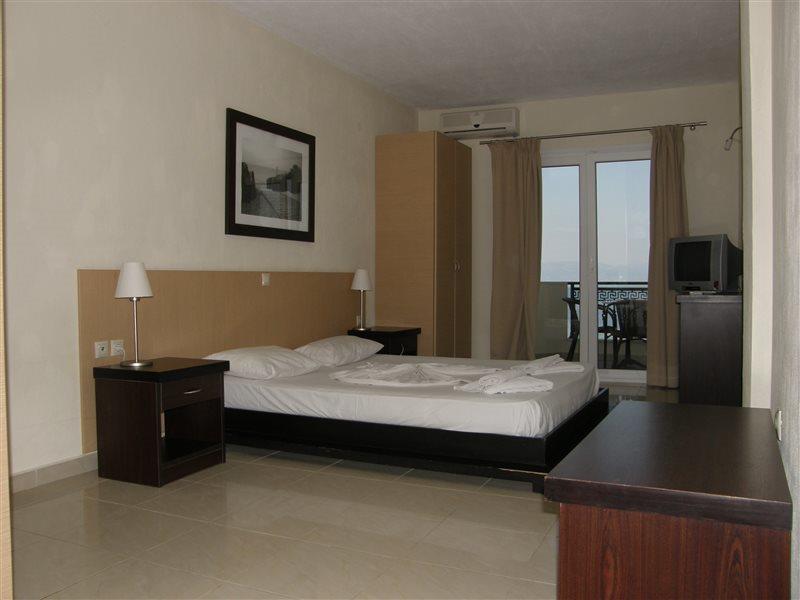 Rachoni Bay Hotel 3*